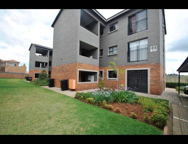 3 BEDROOM APARTMENT FOR SALE IN KENLEAF